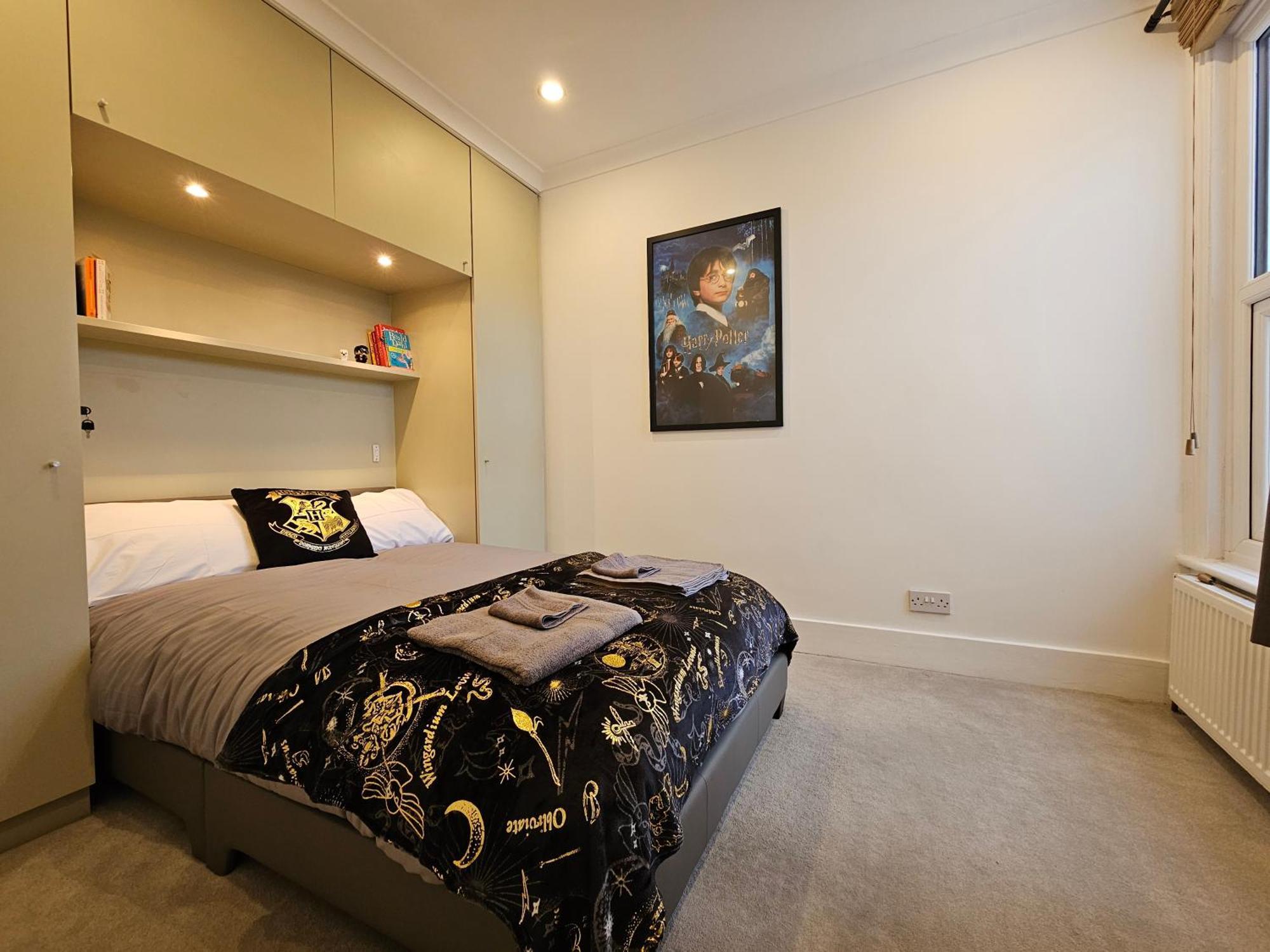 Magical Harry Potter Themed Home In Watford - Free Off-Street Parking Eksteriør billede